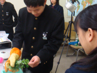 �⍪�����̏o���u�`�E���R�s�����k���w�Z